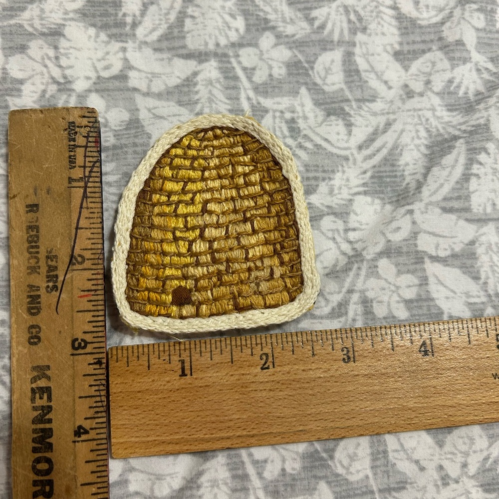 Hand Embroidered Beehive Patch - Picture 2 of 3